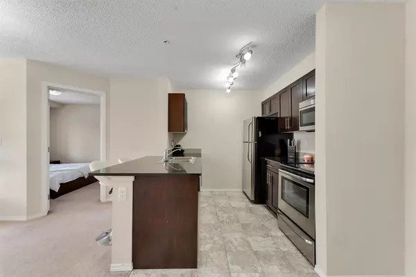 Calgary, AB T2X0Y6,81 Legacy Blvd SE #1231