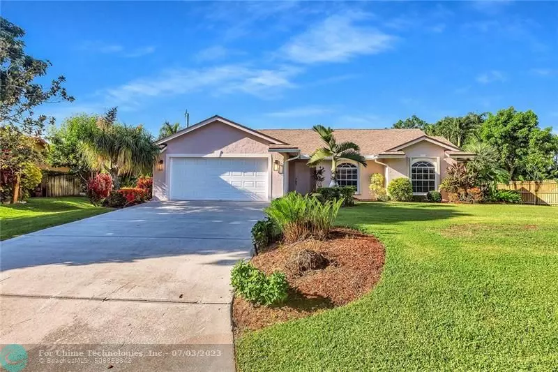 43 W Cypress Rd, Greenacres, FL 33467