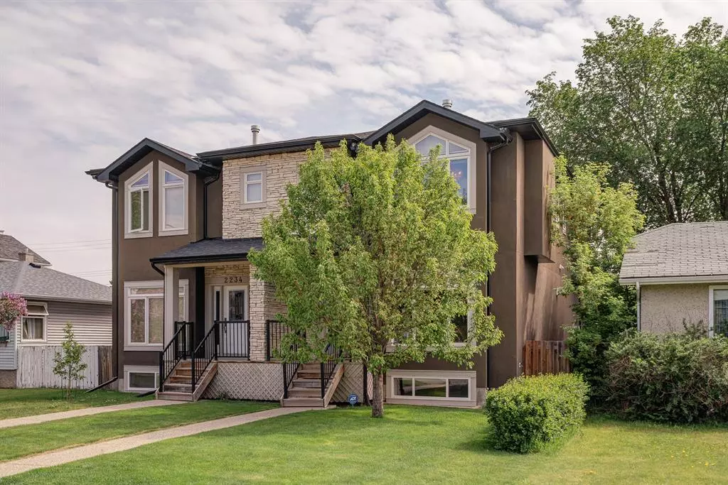 Calgary, AB T3E 3R5,2236 32 ST SW