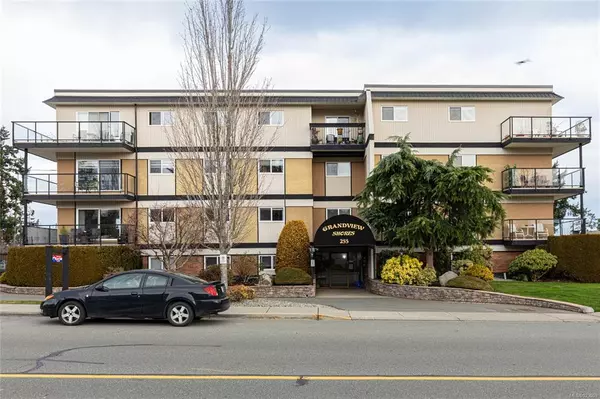 Parksville, BC V9P 1P5,255 Hirst Ave W #304