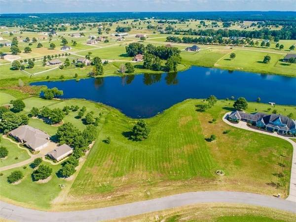 16621 Stallion Shores Court, Lindale, TX 75771