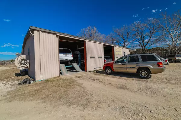 Alvarado, TX 76009,1005 E Highway 67