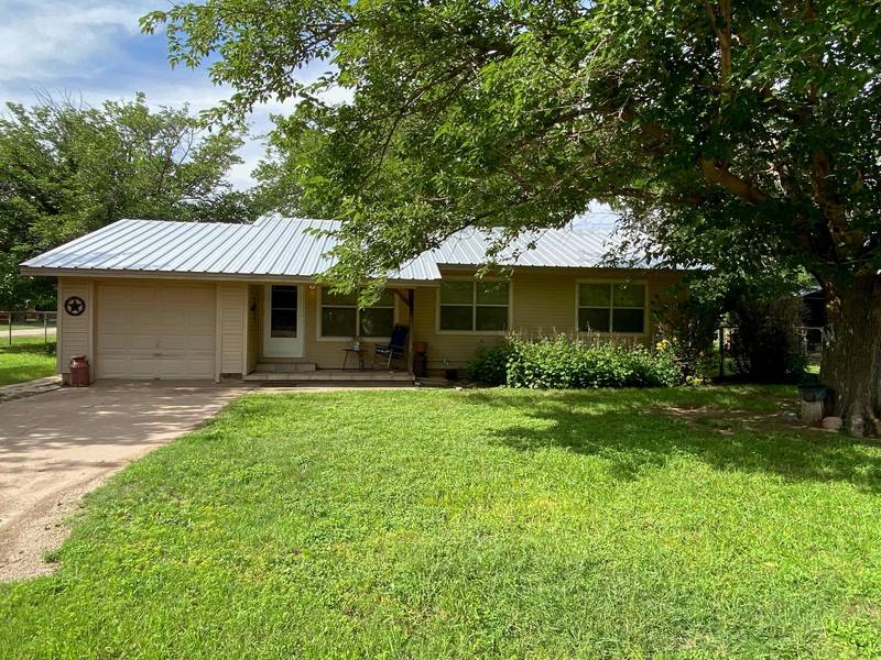 1004 N 9th Street, Haskell, TX 79521