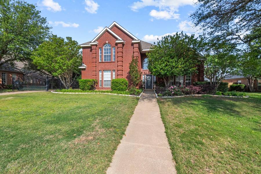 6704 Carriage Lane, Colleyville, TX 76034