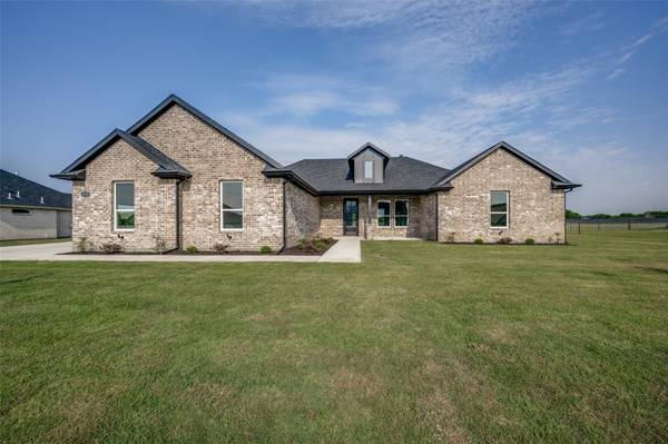 8320 Kassandra Drive, Krum, TX 76249