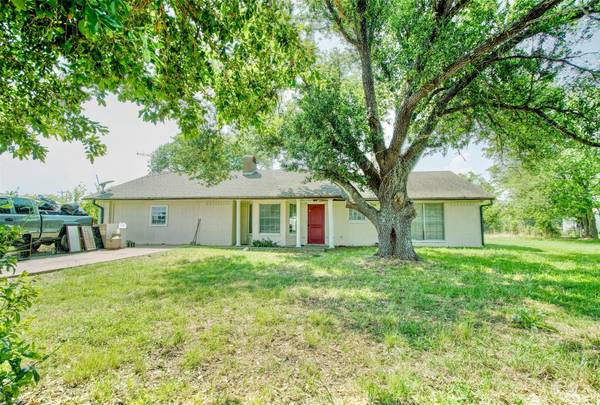 1916 Highway 14 Highway S, Groesbeck, TX 76642