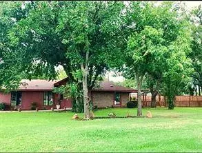 195 Eastledge Drive, Graham, TX 76450