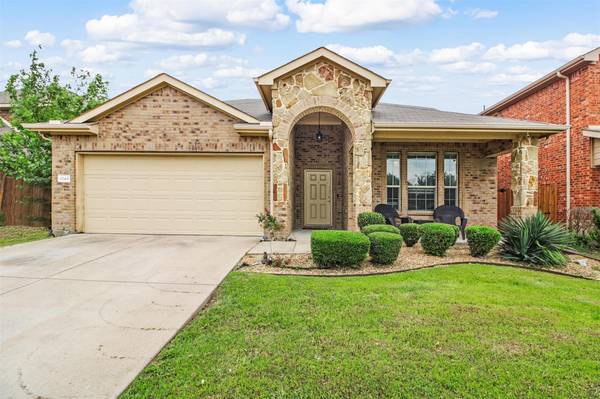 2020 Samantha Lane, Heartland, TX 75126