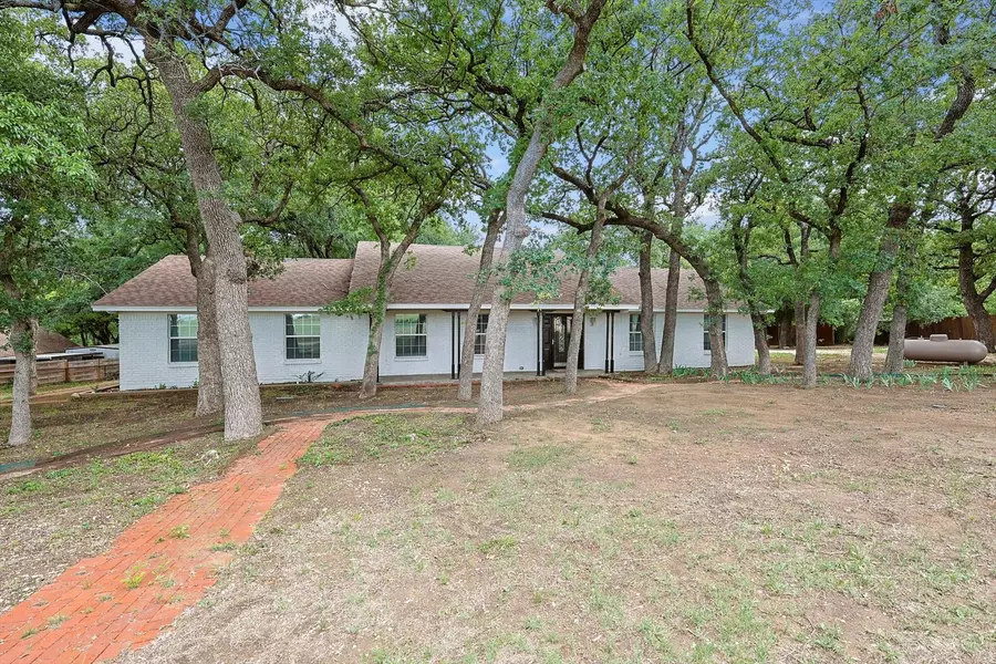 1416 Country Club Road, Argyle, TX 76226