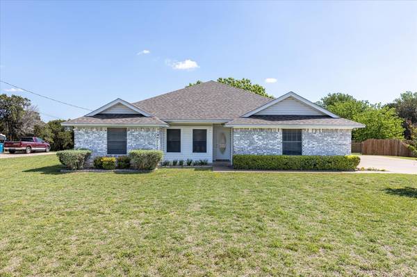 3913 Scenic Hill,  Granbury,  TX 76048