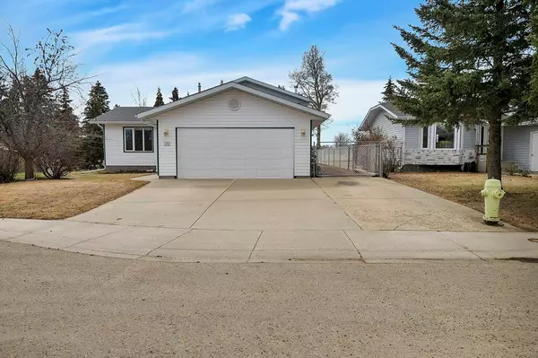 Sylvan Lake, AB T4S 1K1,34 Whitecap Close