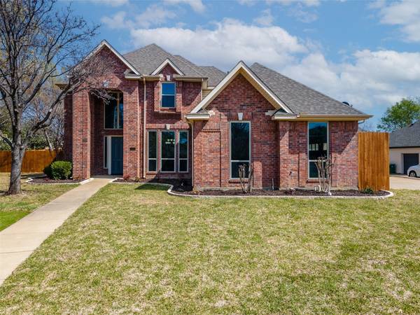 111 Woodglen Court, Southlake, TX 76092