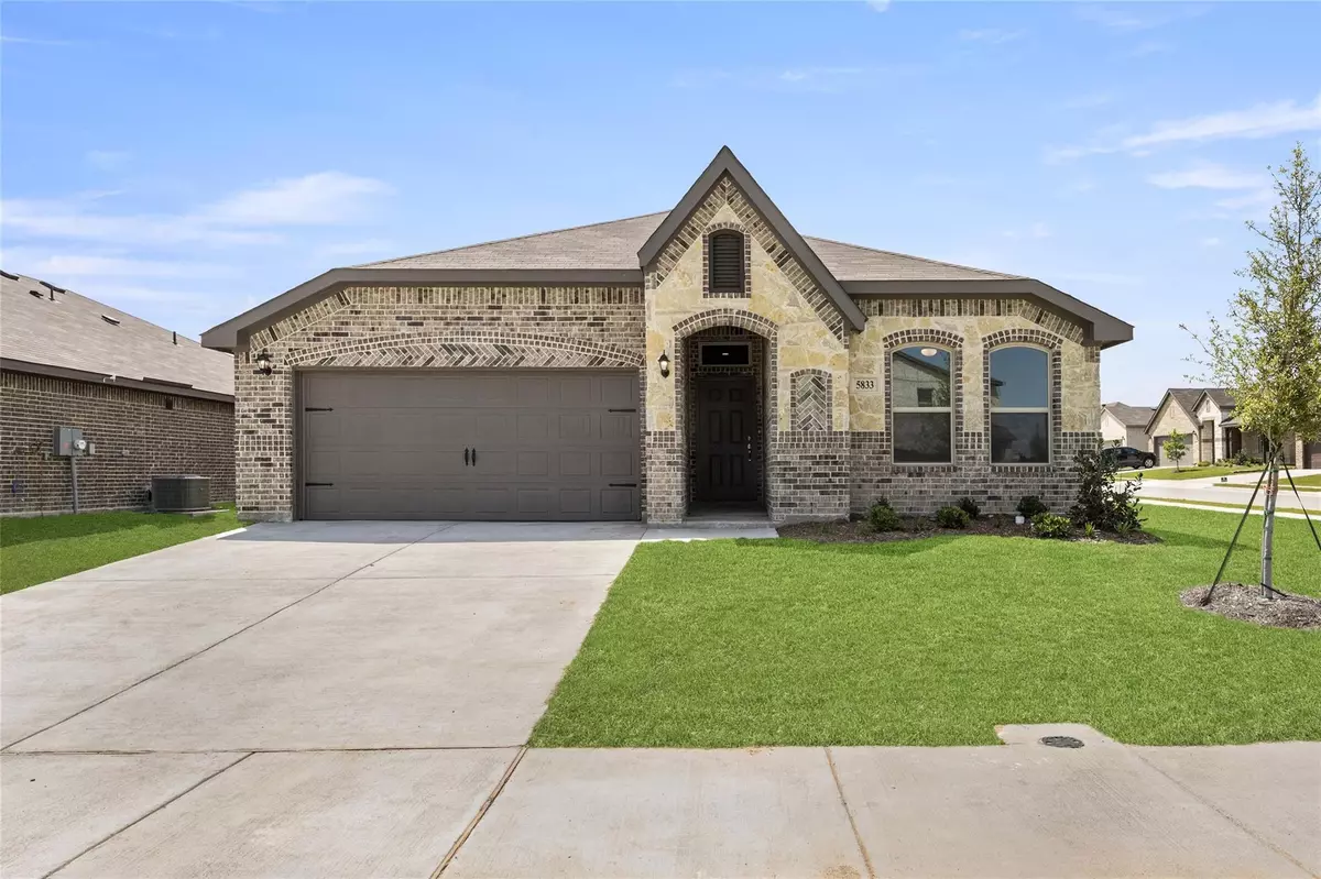 Fort Worth, TX 76179,5833 Brookville Drive