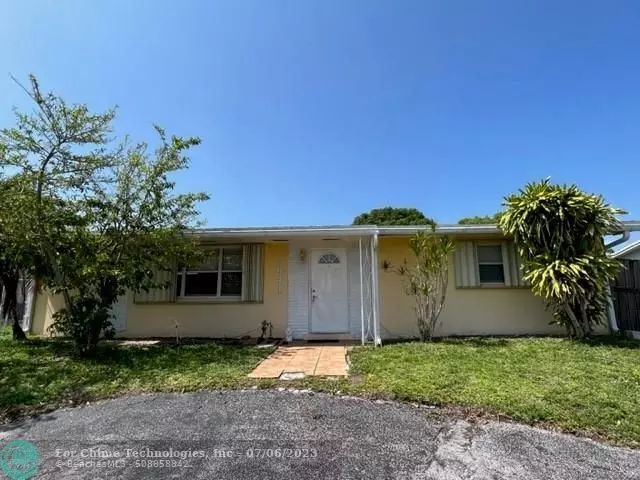 5641 SW 56th St, Davie, FL 33314