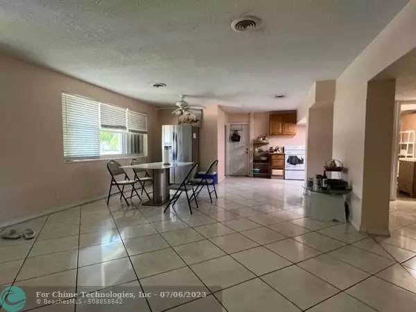 Davie, FL 33314,5641 SW 56th St