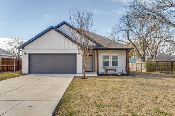 Farmersville, TX 75442,511 Maple Street