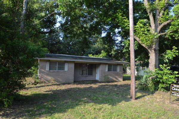 409 E 2nd Street, Quinlan, TX 75474