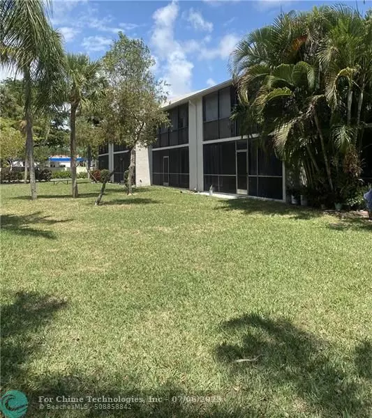 Deerfield Beach, FL 33442,1250 S MILITARY TR  #1612