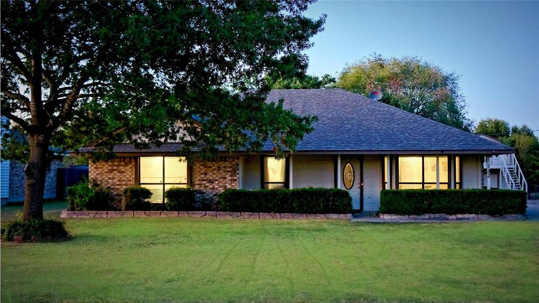 132 Anderson Road, Red Oak, TX 75154