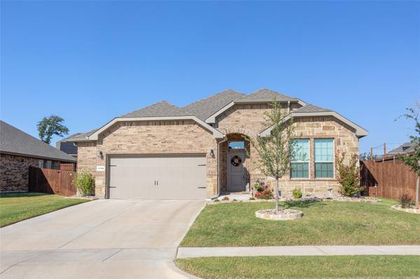 1705 Swale Lane,  Granbury,  TX 76049