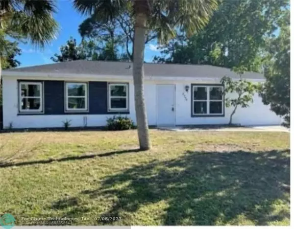 2774 SE Helms Ave, Port St Lucie, FL 34952