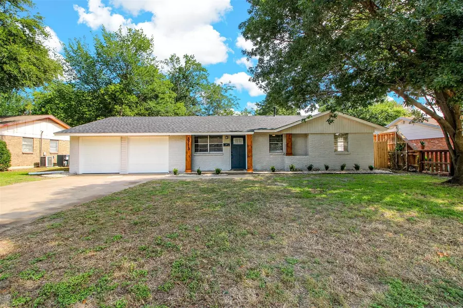 5713 Bonnie Wayne Street, Haltom City, TX 76117