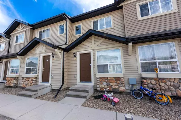 Calgary, AB T3J 0G3,107 SADDLEBROOK PT NE