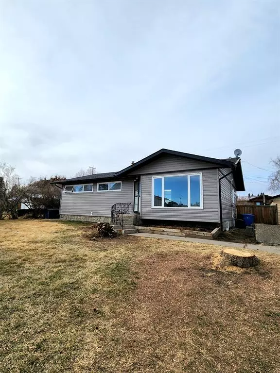 Eckville, AB T0M 0X0,4836 51 AVE