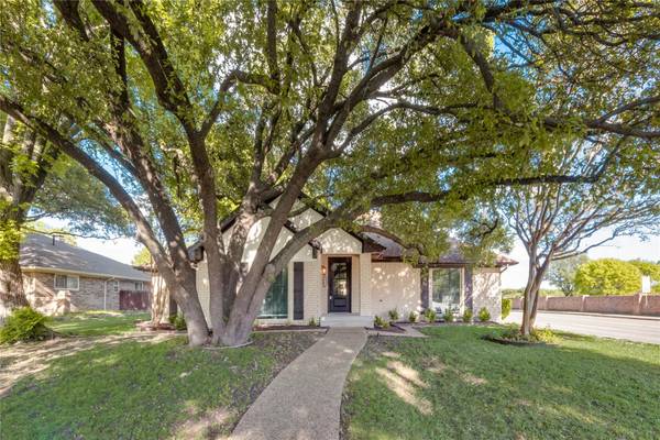 10102 Ashglen Circle, Dallas, TX 75238