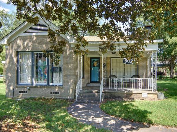 502 Pacific Street, Mineola, TX 75773