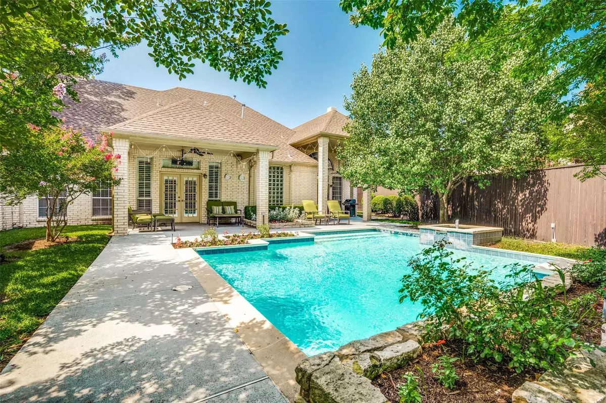 Dallas, TX 75218,1260 Waterside Circle