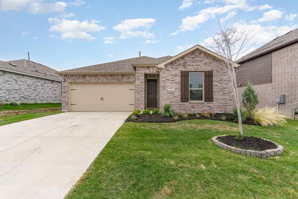 1012 West Drive, Aubrey, TX 76227