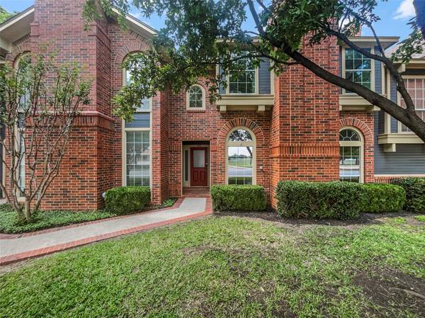 220 Cobblestone Row, Denton, TX 76207