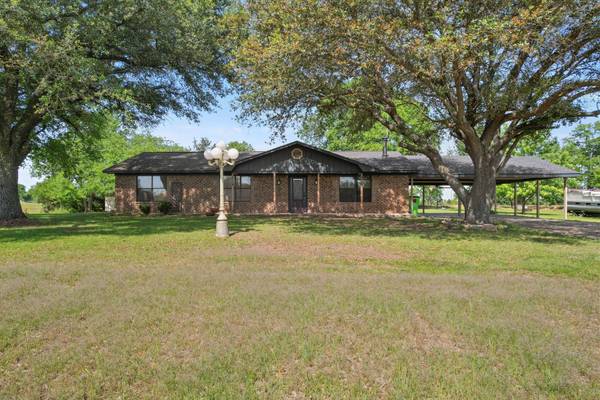 586 County Road 4810, Mount Pleasant, TX 75455