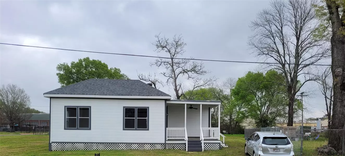 319 Kerley Avenue N, Oil City, LA 71061