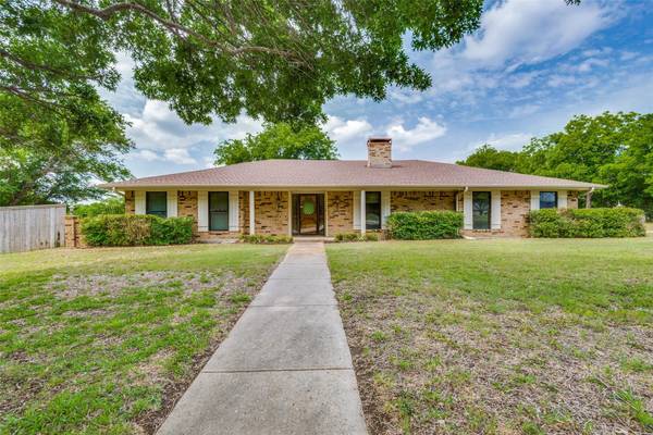 1011 Greenwood Place, Duncanville, TX 75137