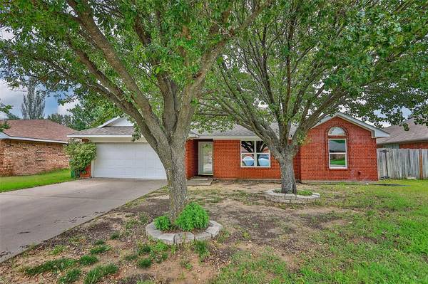 718 PARK PLACE Street, Whitesboro, TX 76273