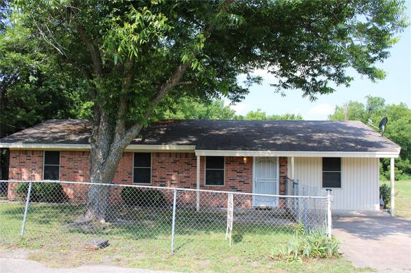 409 N 1st Street, Crandall, TX 75114