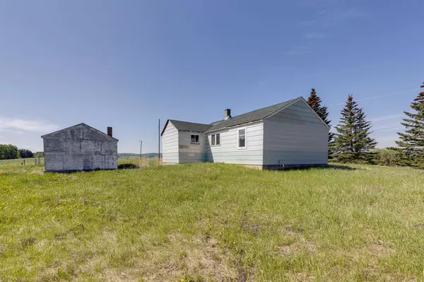 Rural Foothills County, AB T1S 3H7,215025 Plummers RD W