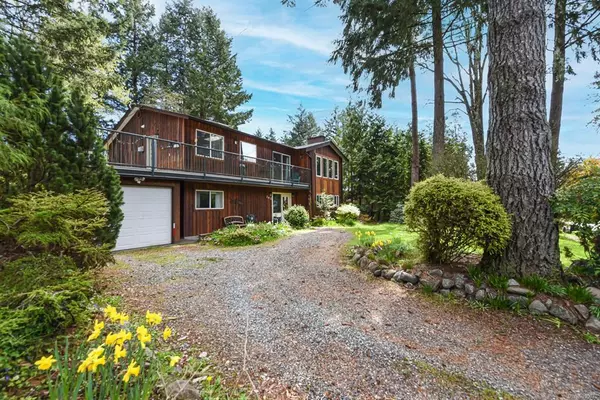 Comox, BC V9M 1G5,262 Glacier View Dr