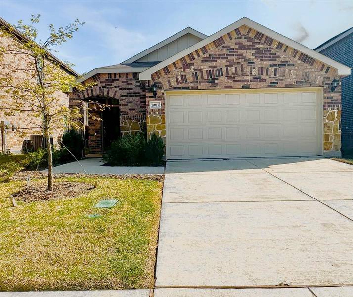 1085 Castroville Drive, Forney, TX 75126