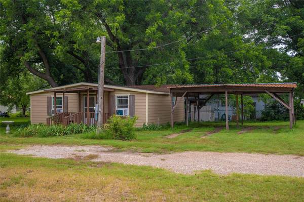 604 N Cole Street, Comanche, TX 76442