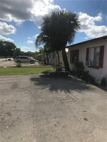 16850/852 Carmen AVE #A-B, Fort Myers, FL 33908