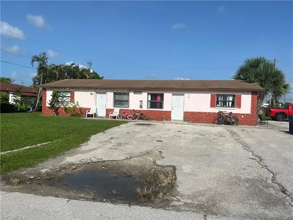 16800 Carmen AVE #1-4, Fort Myers, FL 33908