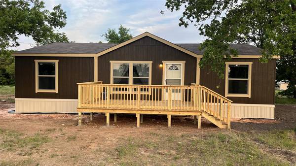 204 Overland Trail, Bridgeport, TX 76426