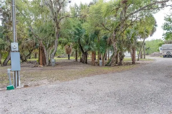 1207 Chaparral AVE, Palmdale, FL 33944