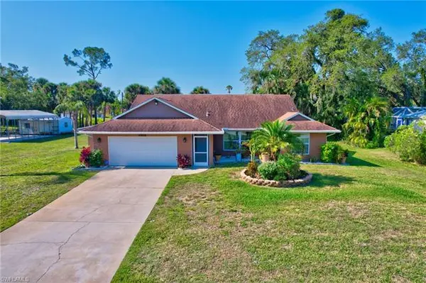 1502 E 4th ST, Lehigh Acres, FL 33936