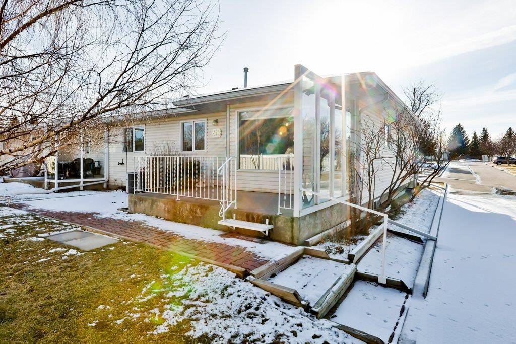 Lethbridge, AB T1K 6N4,213 Red Crow BLVD W