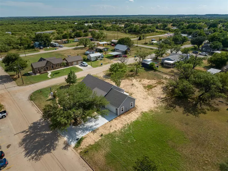 309 S Jackson Road, Breckenridge, TX 76424