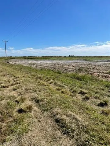 Sears RD, Labelle, FL 33935